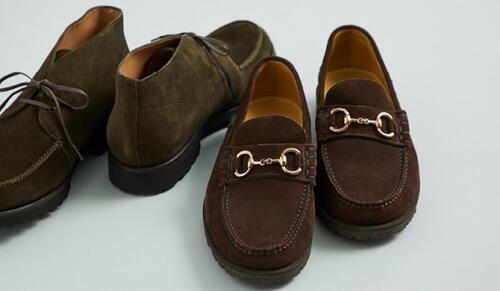 革靴より楽に、スニーカーより上品に