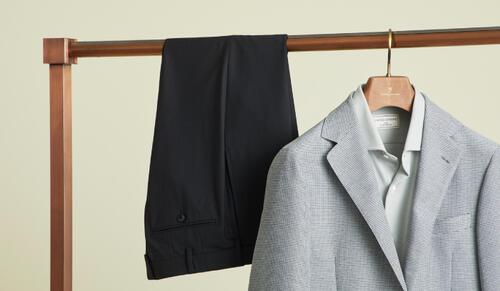 暑くなっても着られるジャケットとパンツ