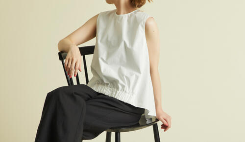 今年顔のモノトーンアイテム