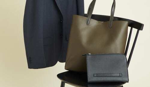 通勤で選ぶのも、やっぱり楽なバッグ
