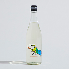 日本酒＜仙禽 × UNITED ARROWS＞の「UAくわがた」を発売