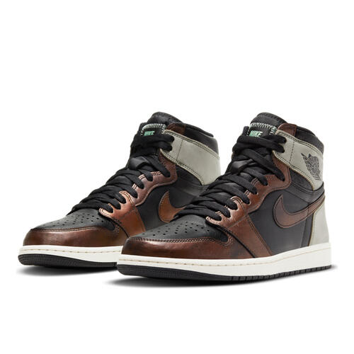 NIKE AIR JORDAN 1 Retro High OG "Patina"
