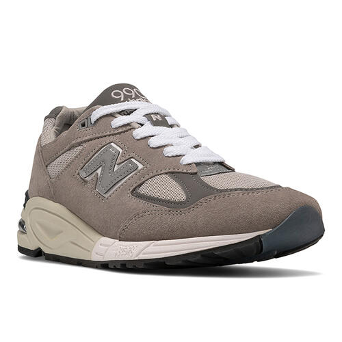 NEW BALANCE 990 V2