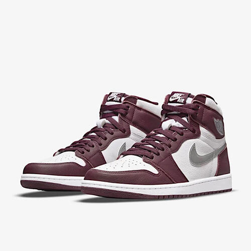 NIKE AIR JORDAN 1 Bordeaux