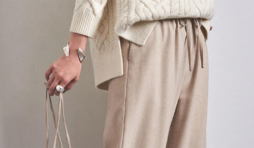 本命ボトムスが登場