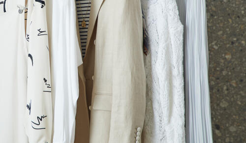 春の新作が入荷しています