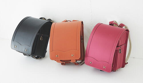 70年間続く匠のワザ。⼿仕事が光るオリジナルランドセル。