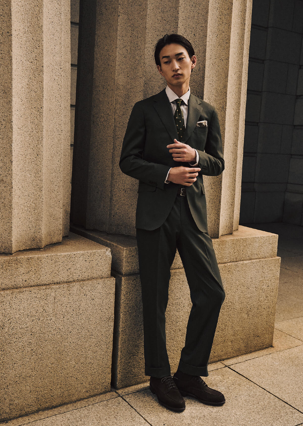 OFFICE STYLE 2024 オフィススタイル 服は働く力 ユナイテッド OFFICE STYLE 2024 オフィススタイル 服は働く力 ユナイテッド