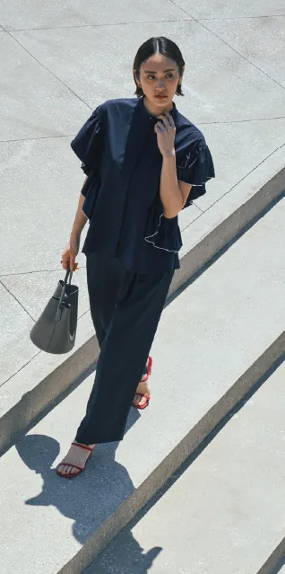 BLOUSE