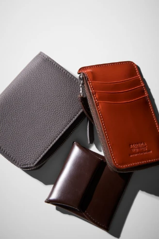 LEATHER GOODS レザーアイテムの見出し