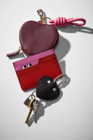 LEATHER GOODS レザーアイテムの見出し