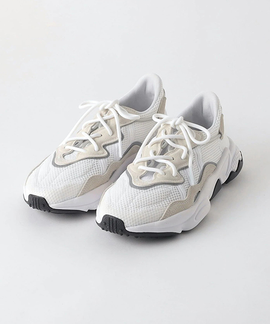 SC adidas OZWEEGO