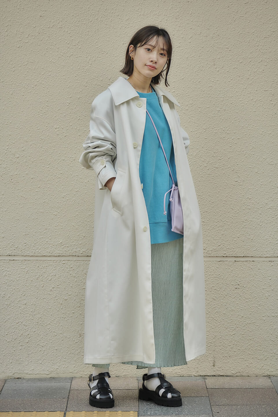 【新品未開封】ユナイテッドアローズ写真集 大人のスニーカー】大人気D.A.T.E.の新作コラボは、合わせやすく