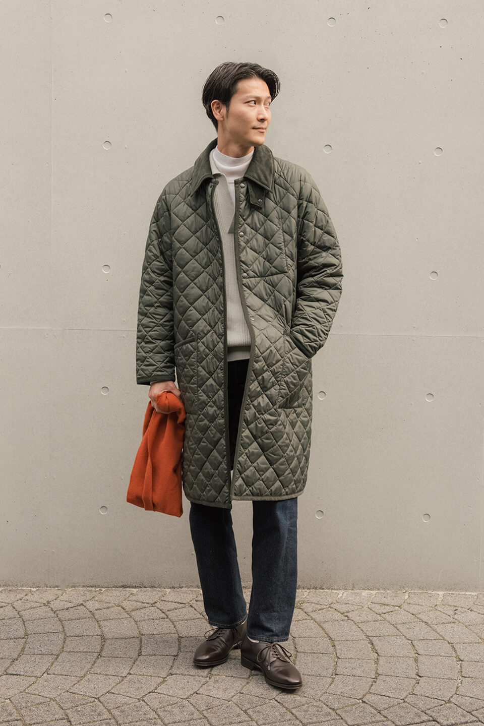 新品★ユナイテッドアローズ スニード 中綿プルオーバー3.4万 山口 美咲 - UA SNAP 2022 WINTER 人気スタッフが着る冬アウター