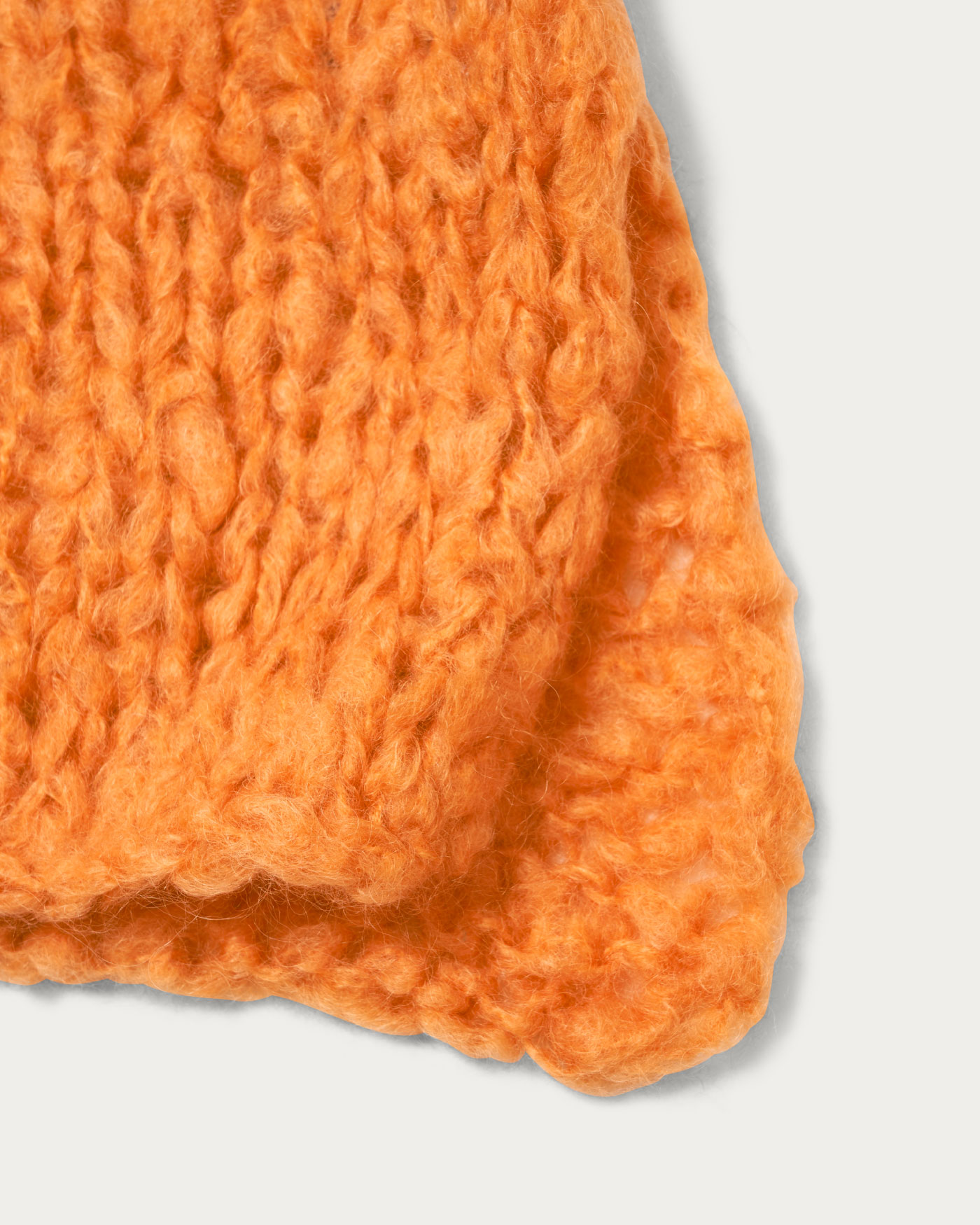 Sweater | TOPS | イウエンマトフ | WOMEN | 2022年秋冬 Sweater | TOPS | イウエンマトフ | WOMEN | 2022年秋冬