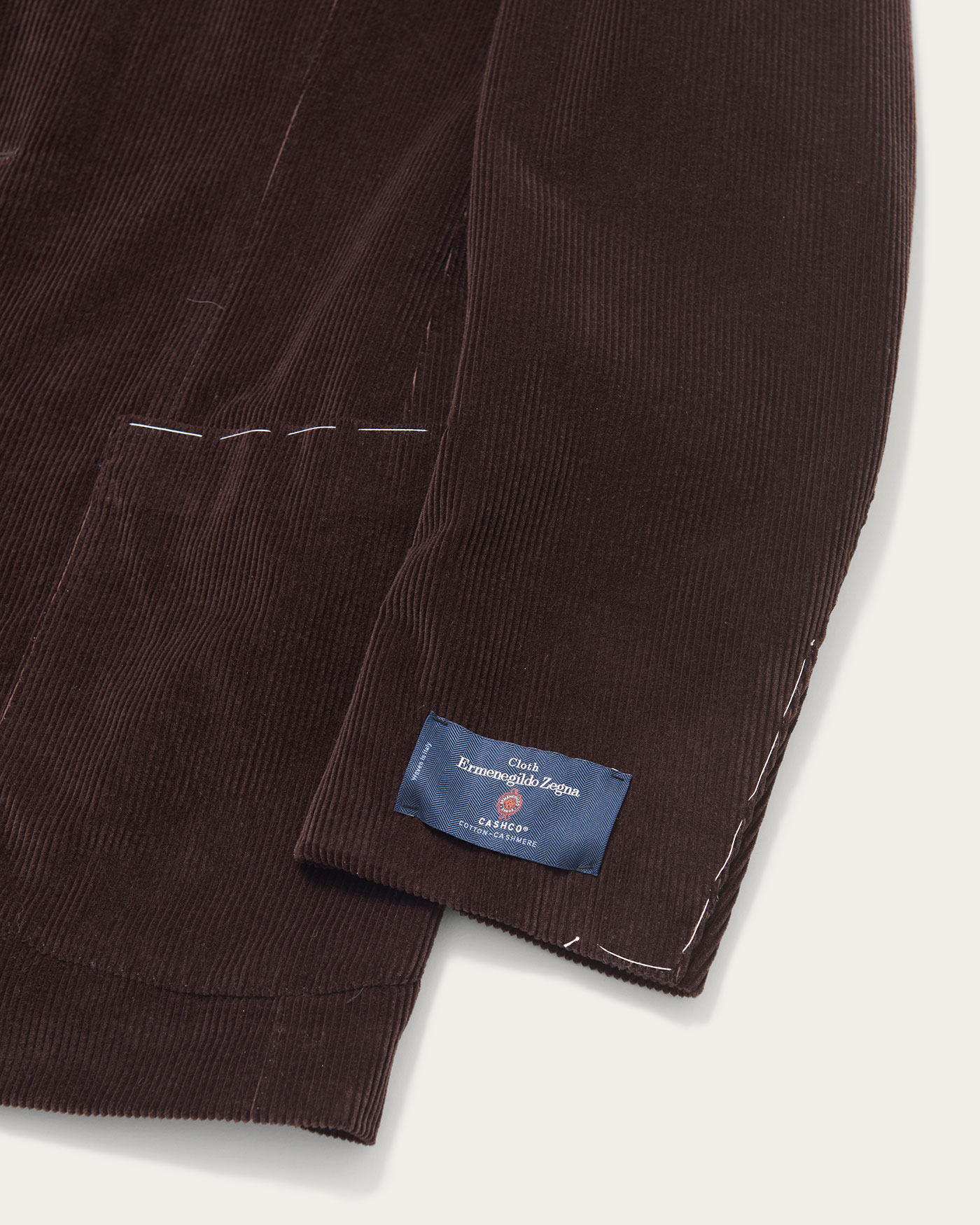 Suit | TOPS | ソブリン | MEN | 2022年秋冬コレクション Suit | TOPS | ソブリン | MEN | 2022年秋冬コレクション