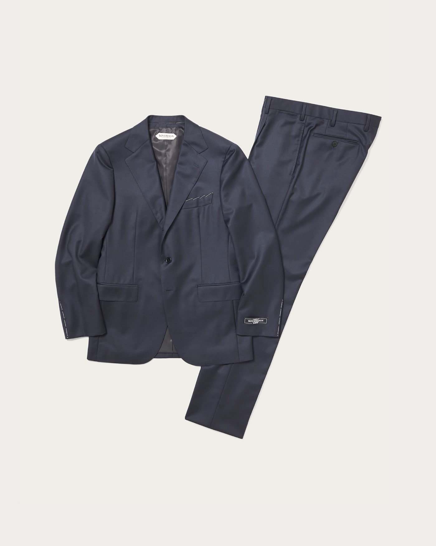 Suit | TOPS | ソブリン | MEN | 2022年秋冬コレクション Suit | TOPS | ソブリン | MEN | 2022年秋冬コレクション