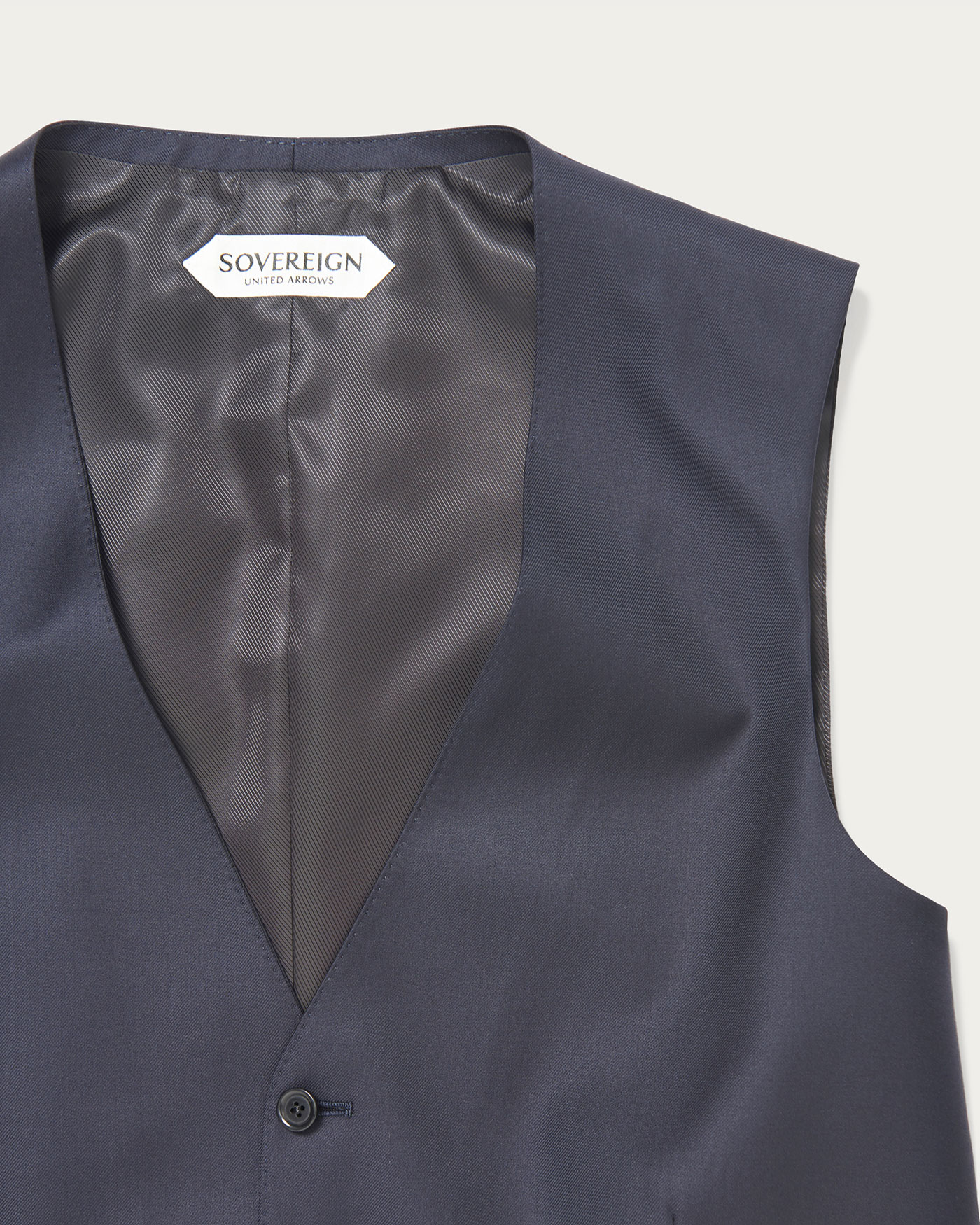 Suit | TOPS | ソブリン | MEN | 2022年秋冬コレクション Suit | TOPS | ソブリン | MEN | 2022年秋冬コレクション