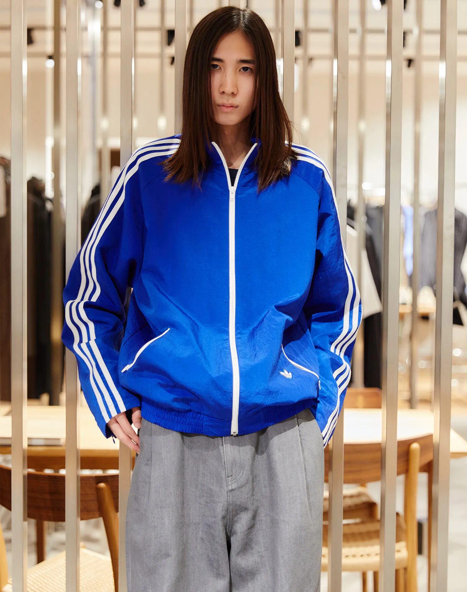 トラックジャケット