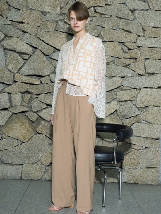 Look 3