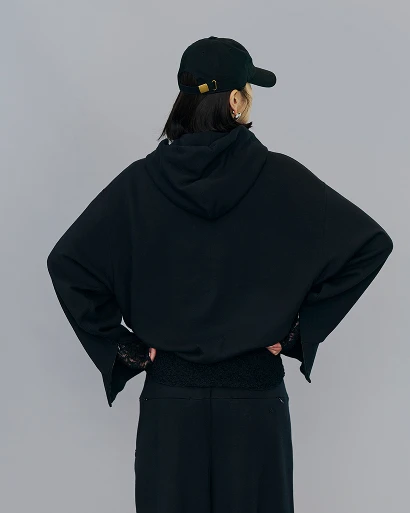 ESSENTIAL 07