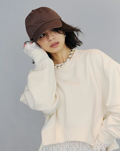 ESSENTIAL 08