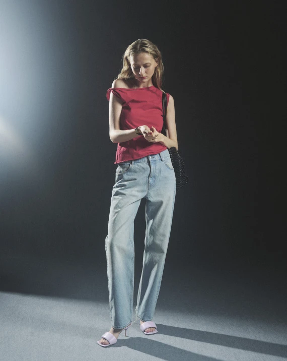 LOOK 01