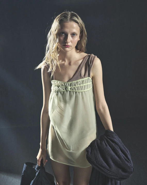 LOOK 03