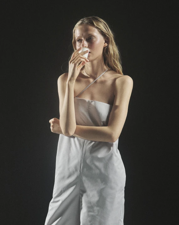 LOOK 04