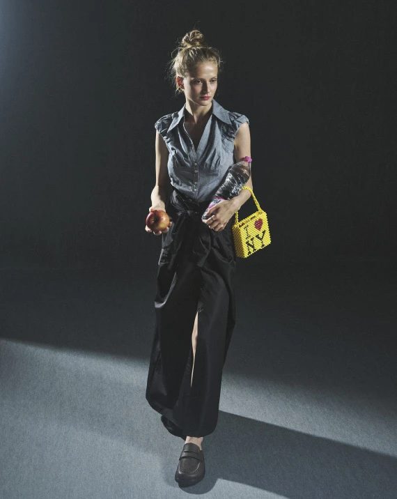 LOOK 06
