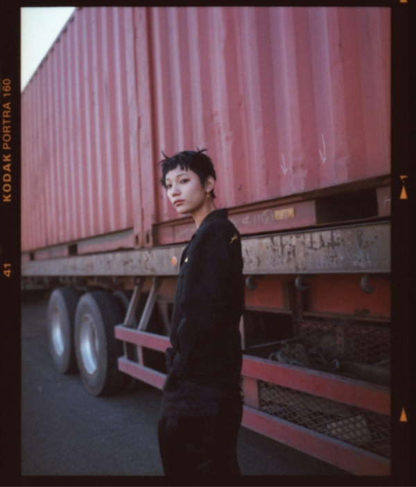 遊び心が効いたサイジングで、大人の余裕も演出