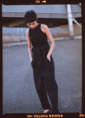 遊び心が効いたサイジングで、大人の余裕も演出