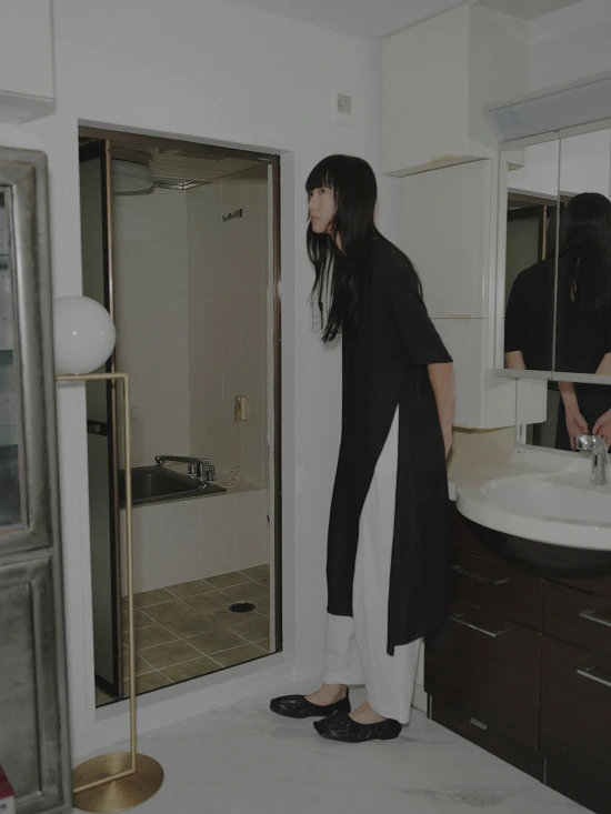 LOOK 01
