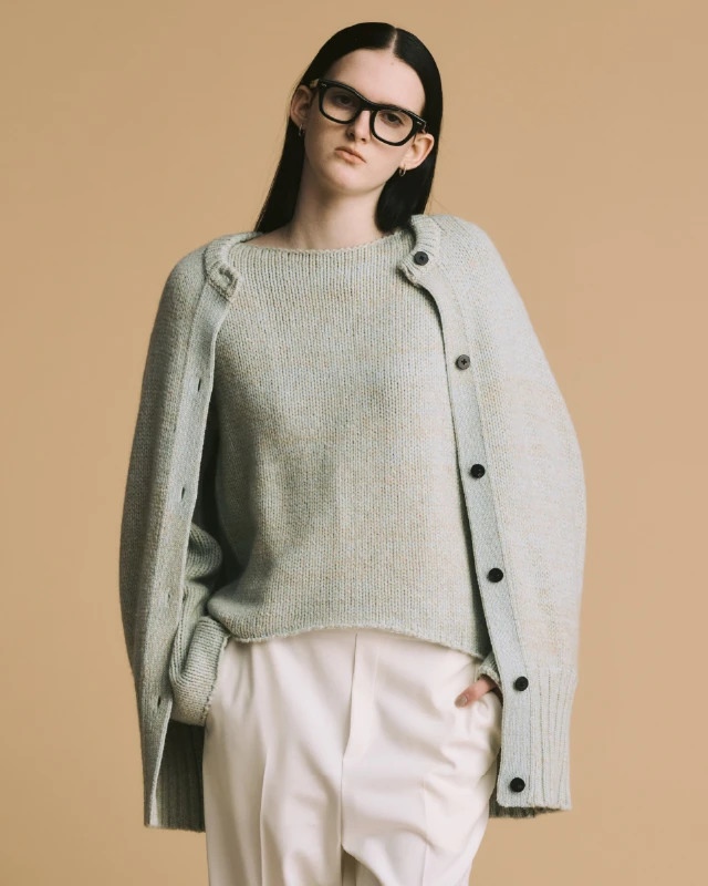 conte 2024 AUTUMN/WINTER LOOK_2 辺見えみり|コンテ conte 2024 AUTUMN/WINTER LOOK_2 辺見えみり|コンテ