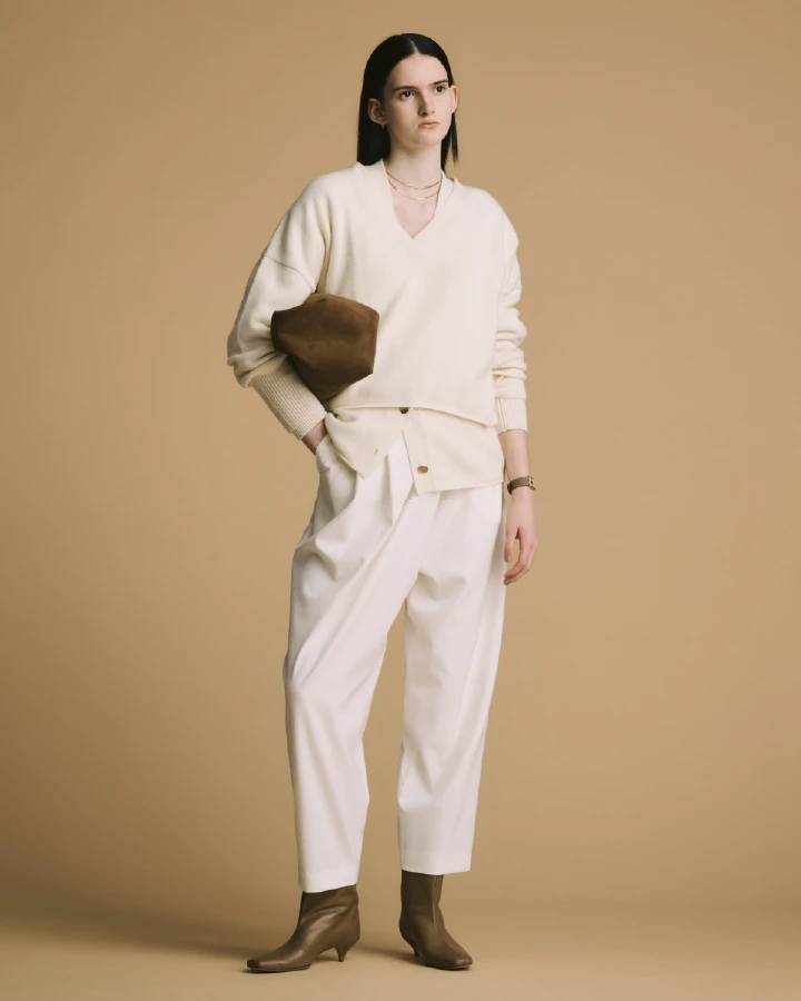 conte 2024 AUTUMN/WINTER LOOK_2 辺見えみり|コンテ conte 2024 AUTUMN/WINTER LOOK_2 辺見えみり|コンテ
