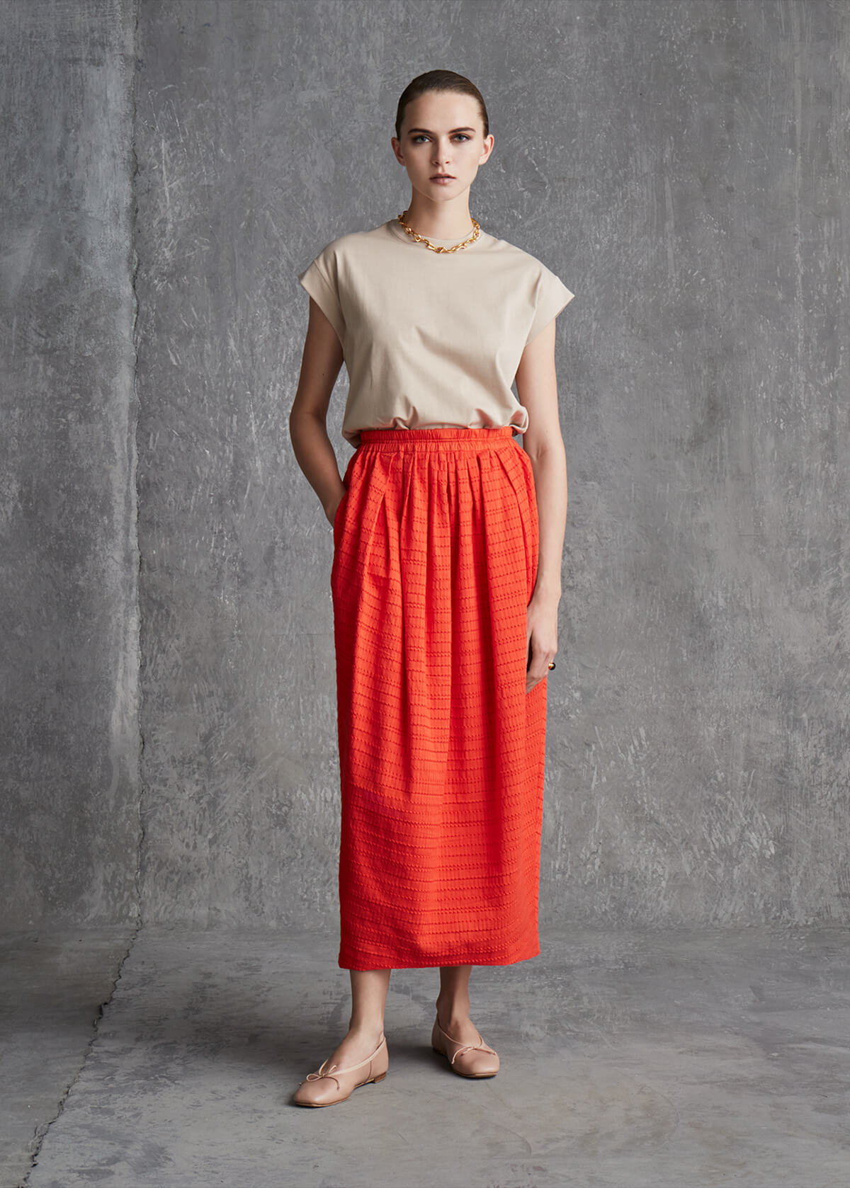 LOOK 19
