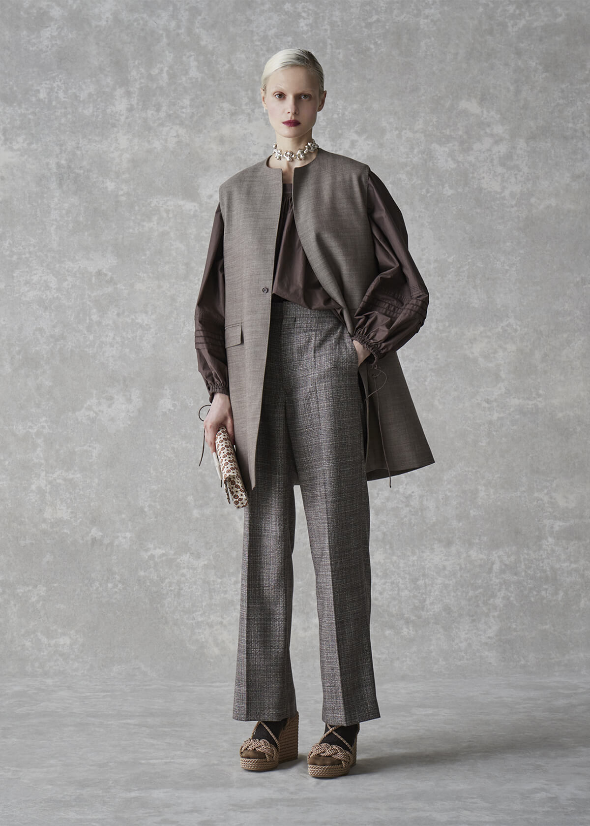 LOOK 8