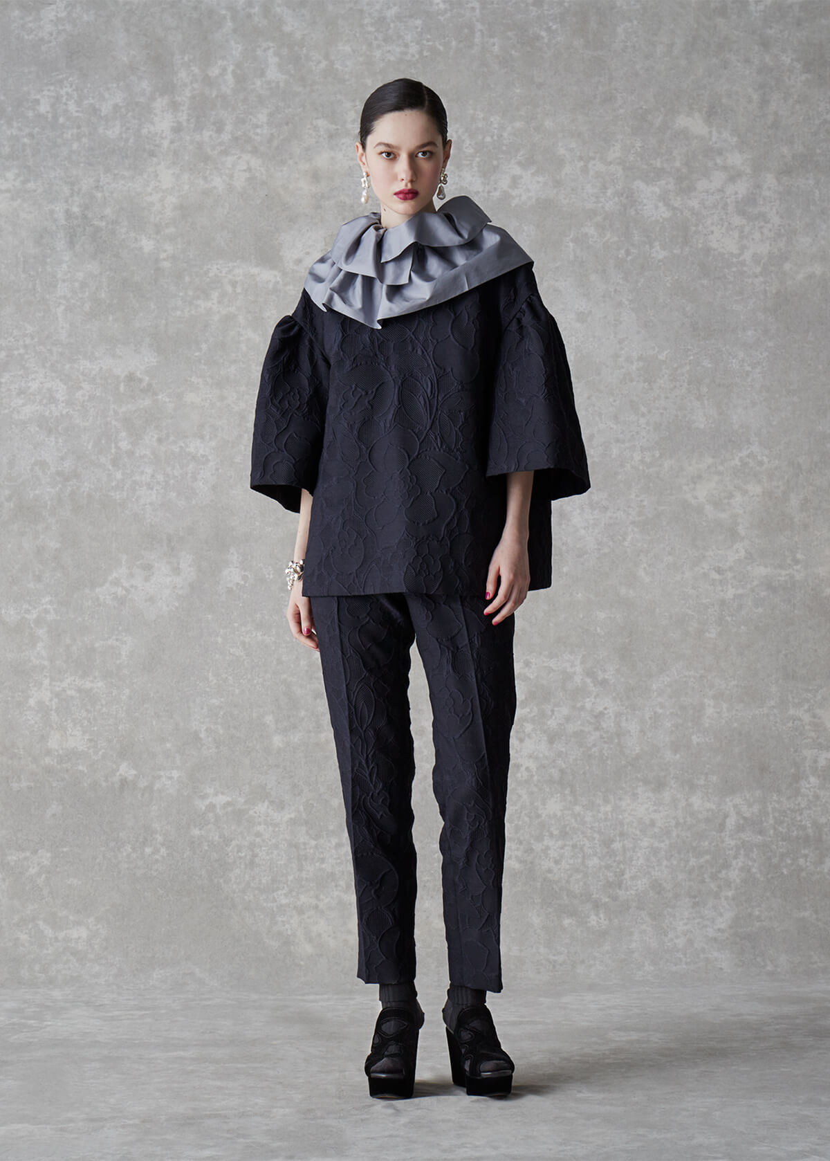 LOOK 7