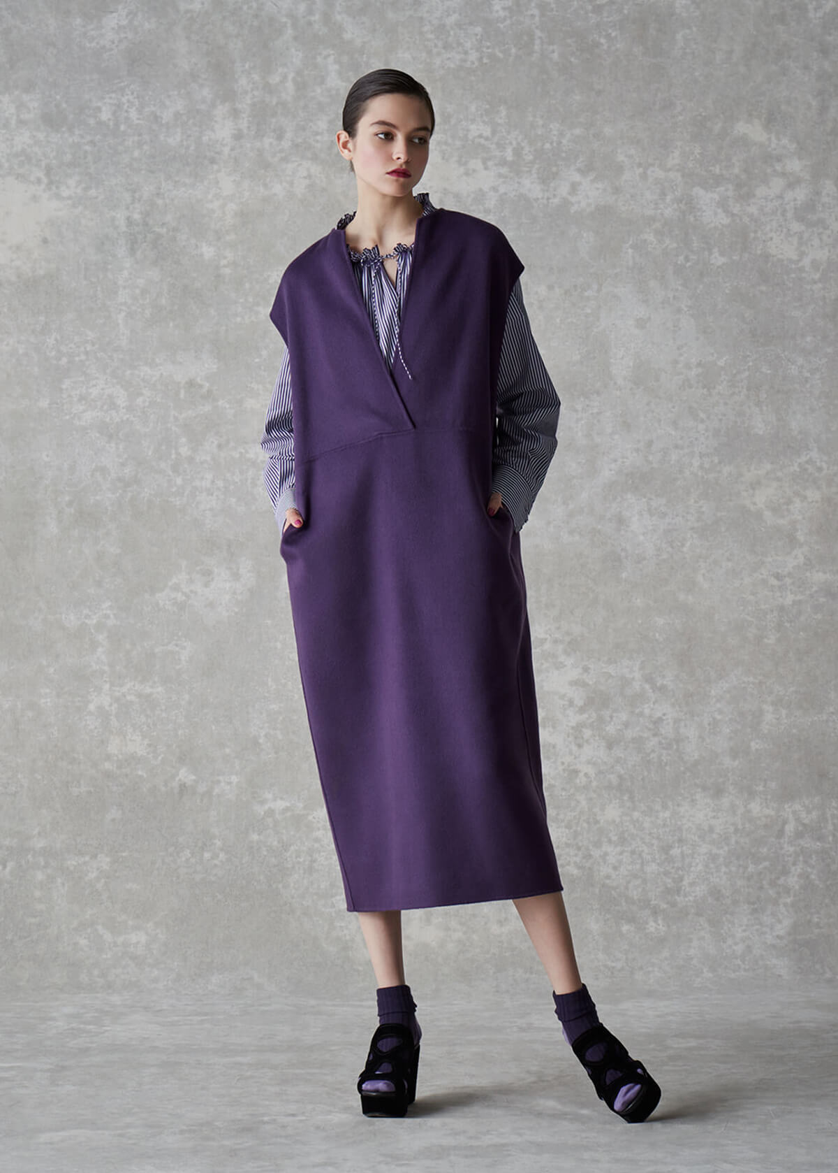 LOOK 12