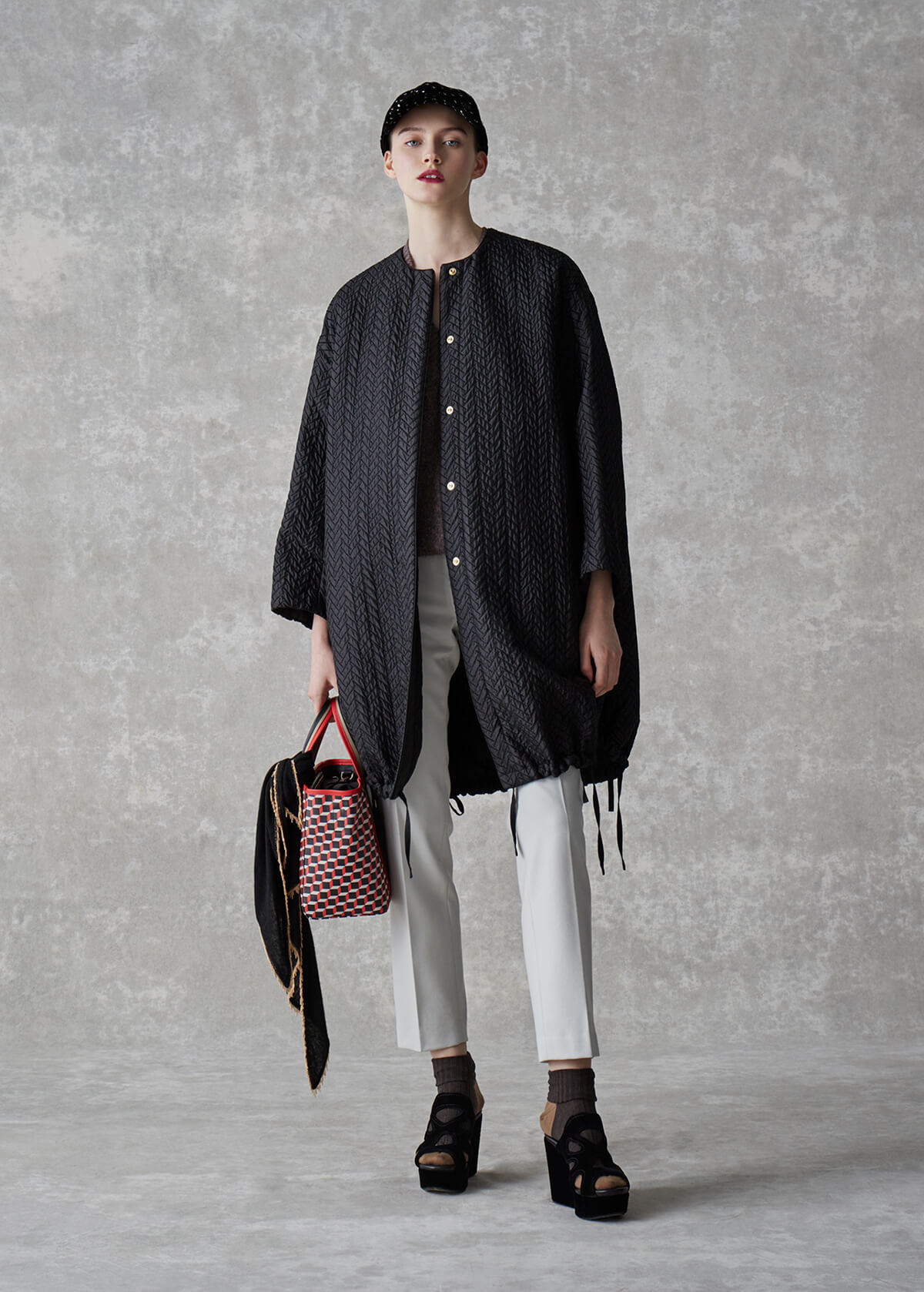 LOOK 28