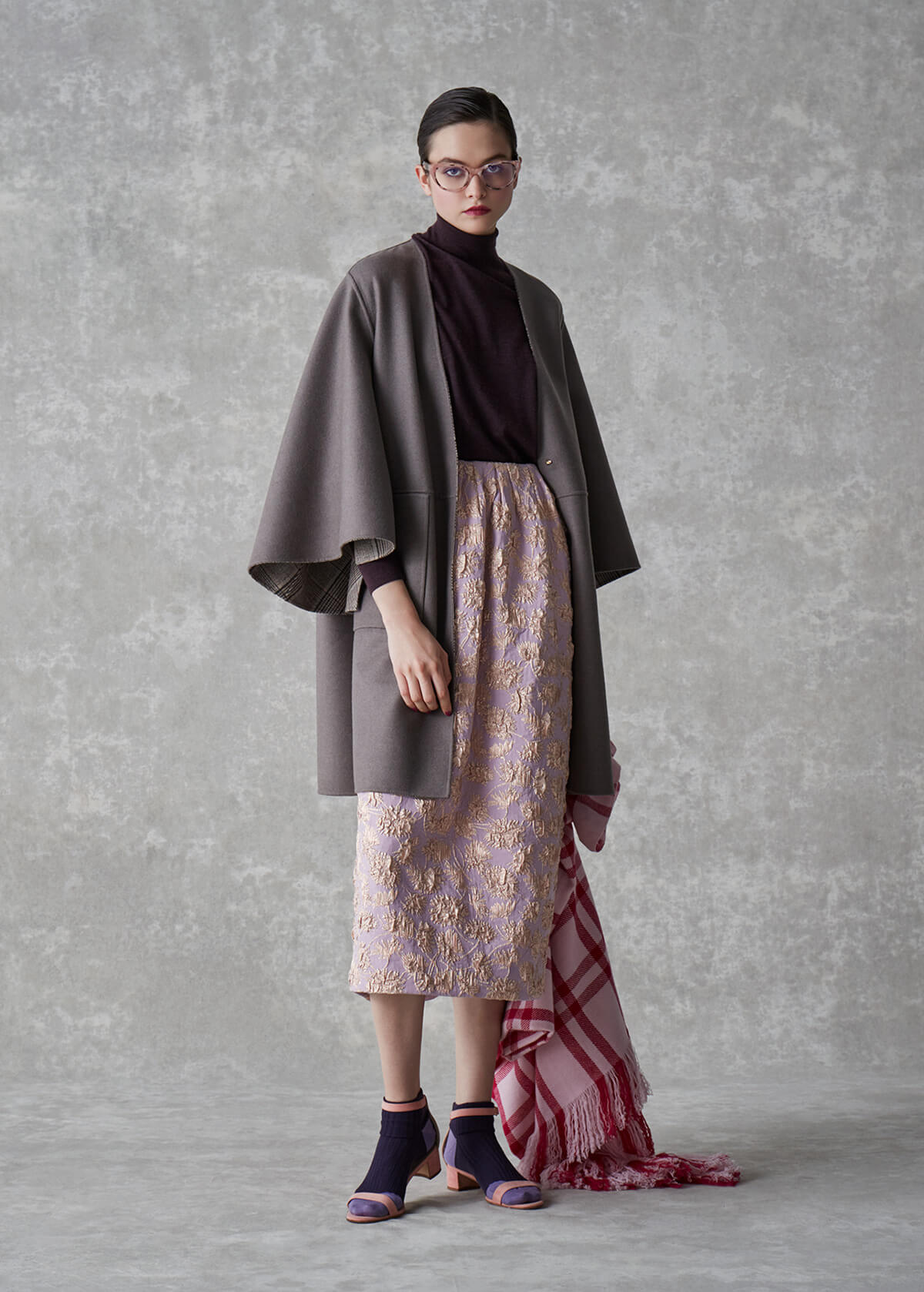 LOOK 2