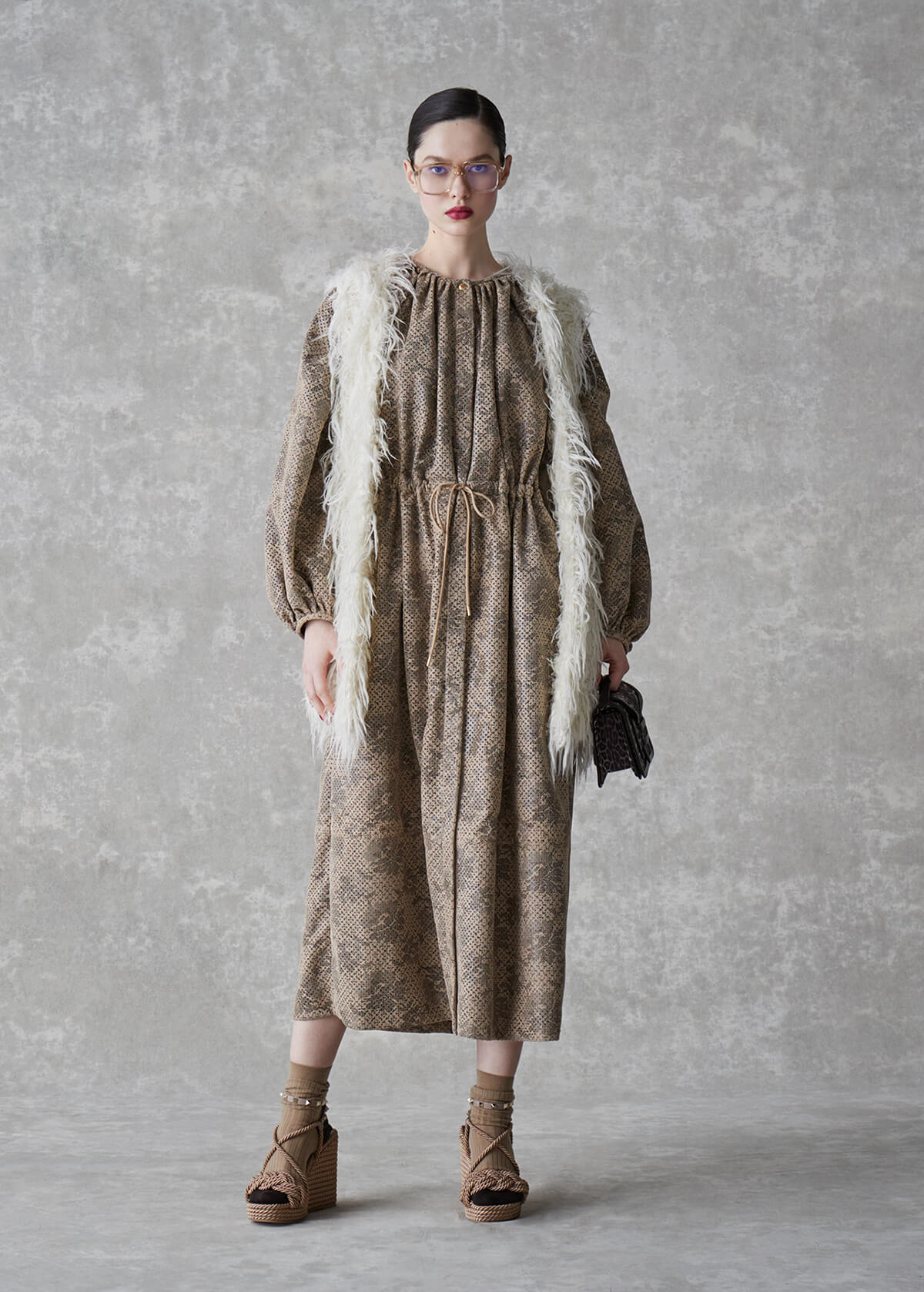 LOOK 4