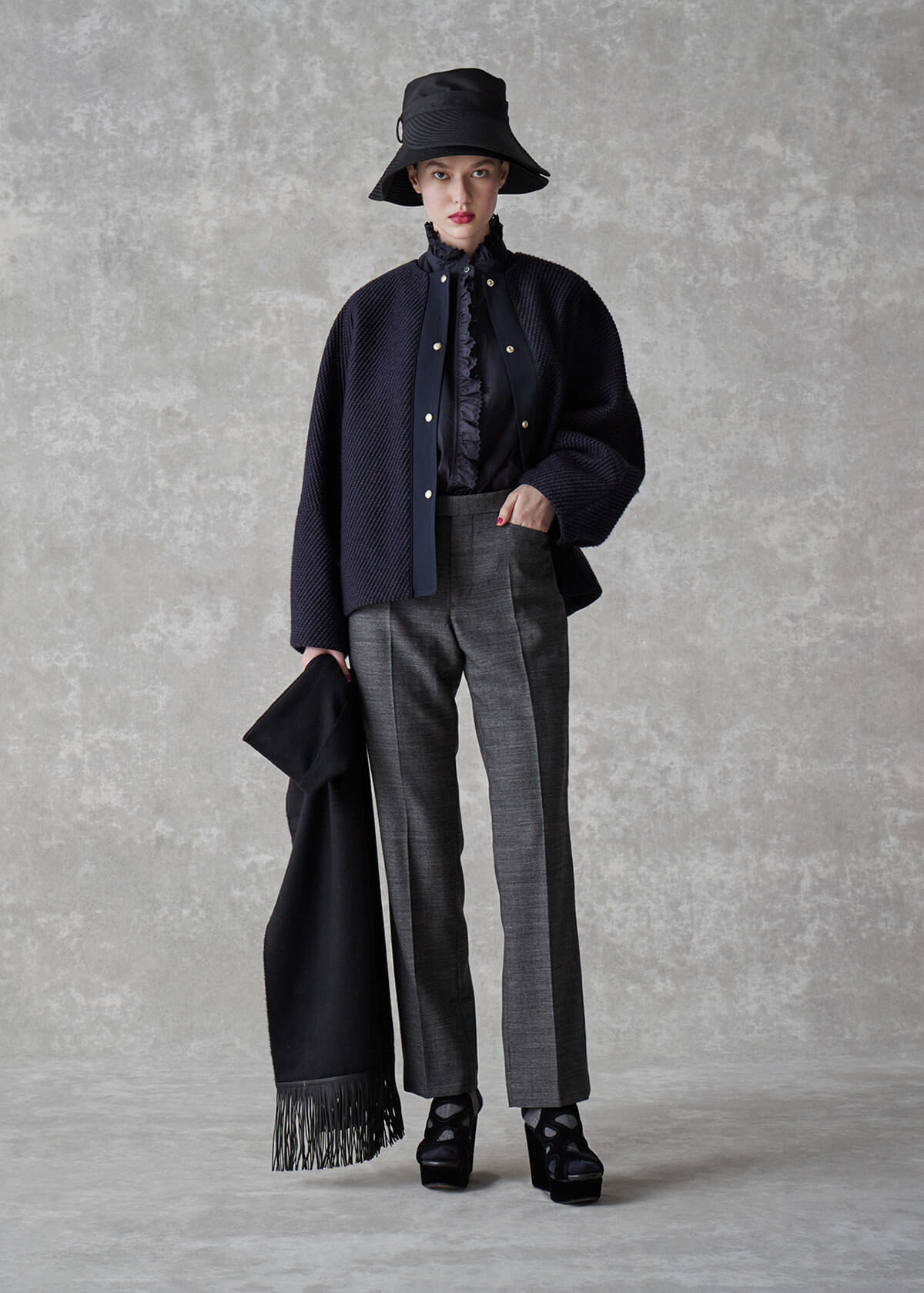 LOOK 12
