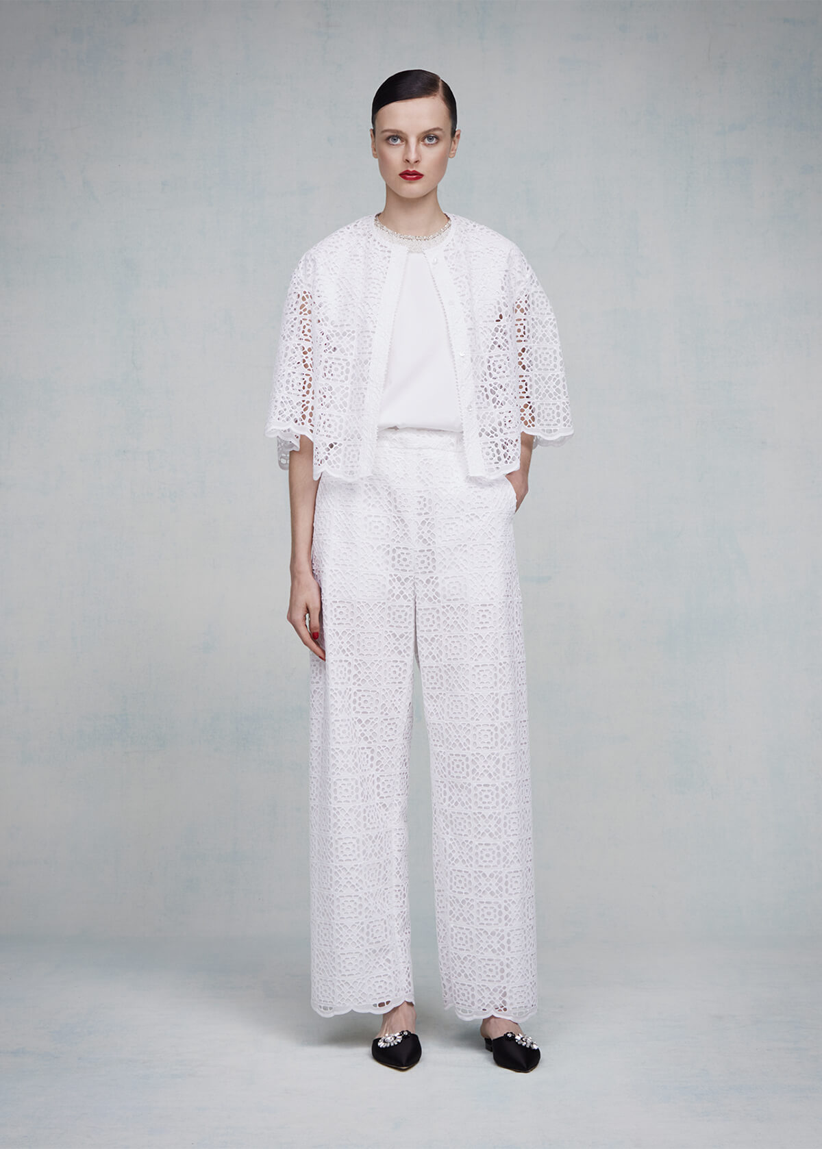 LOOK 2