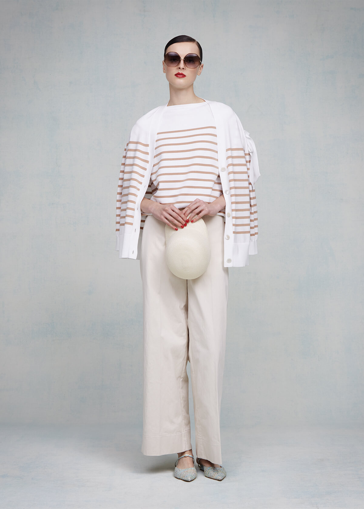 LOOK 5