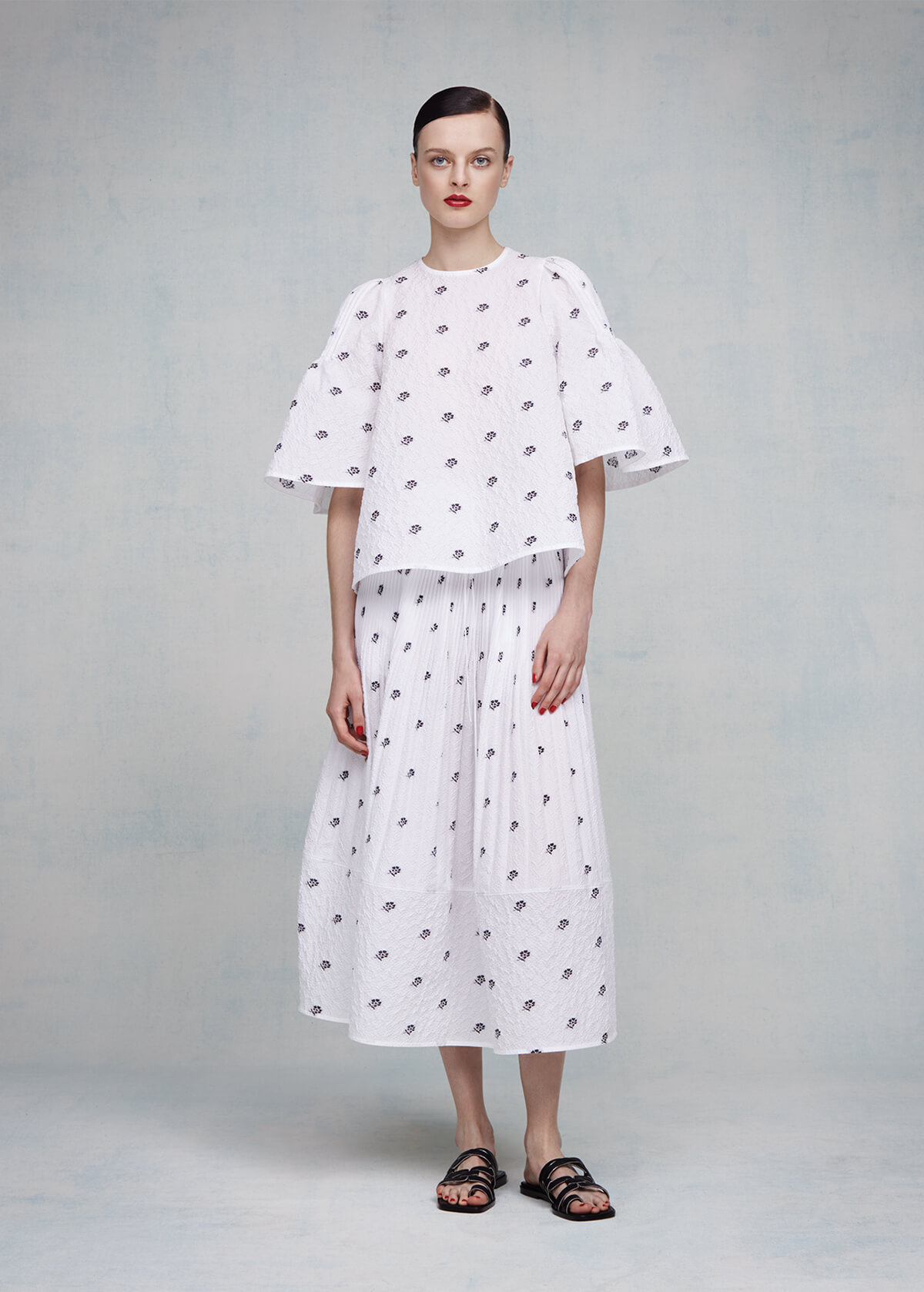 LOOK 8