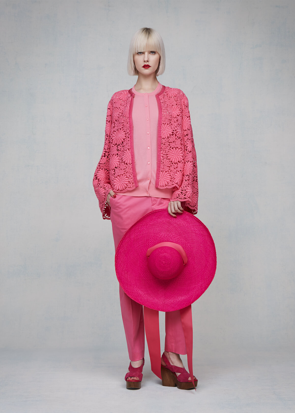 LOOK 18
