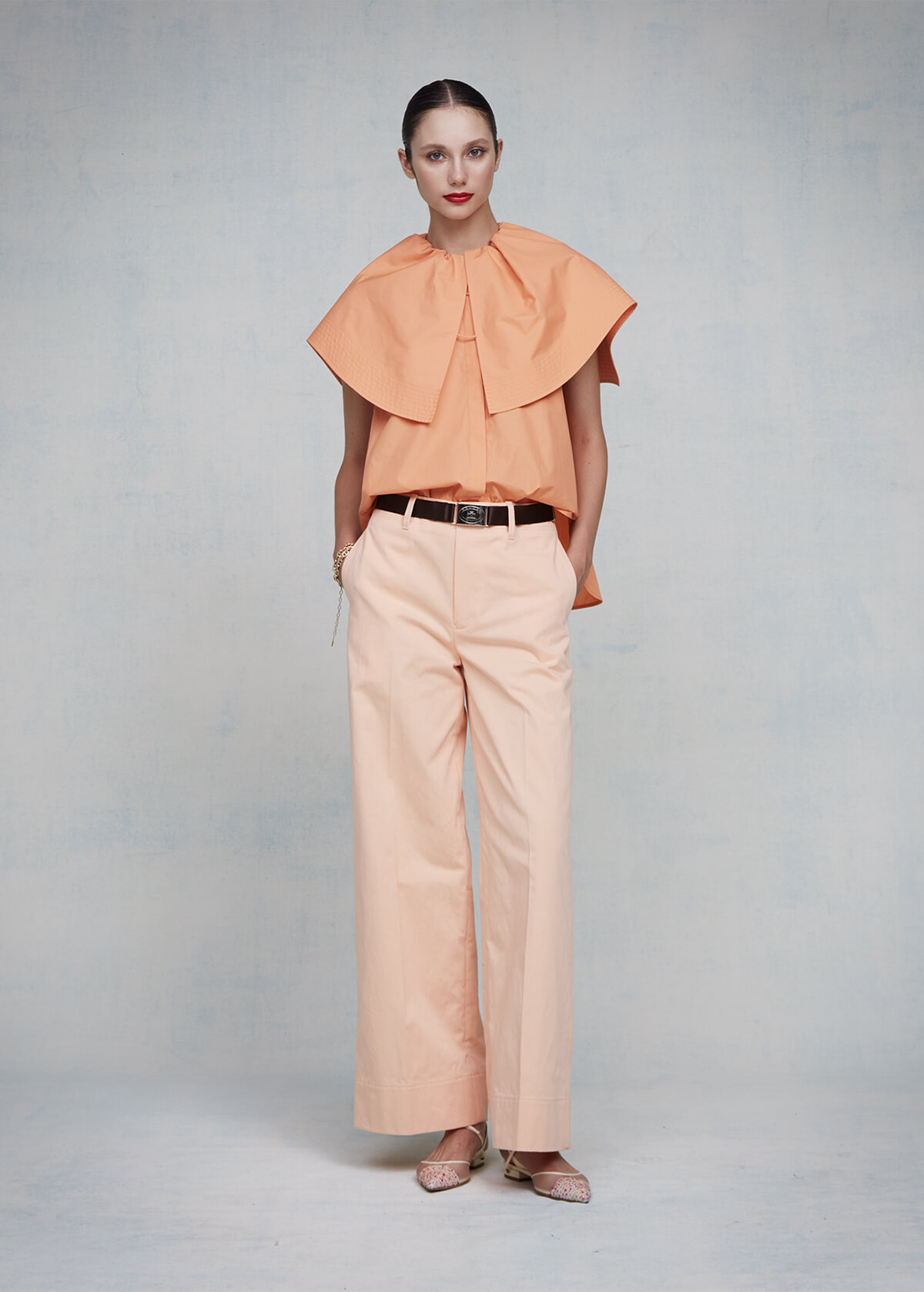 LOOK 19