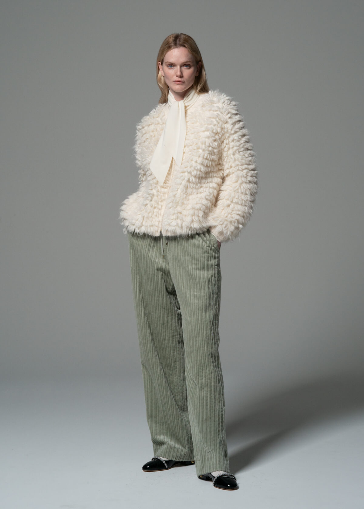 LOOK 12