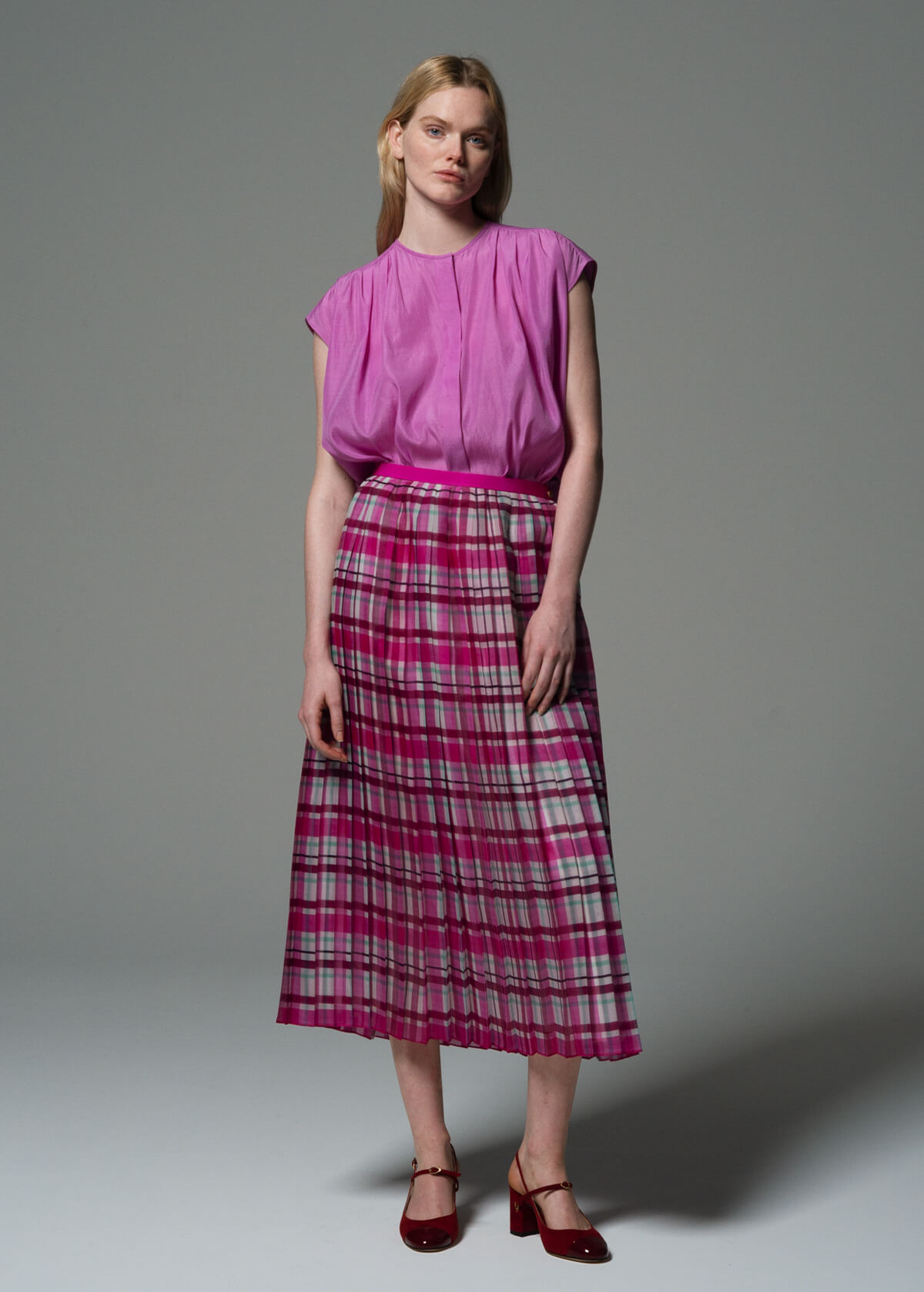 LOOK 12